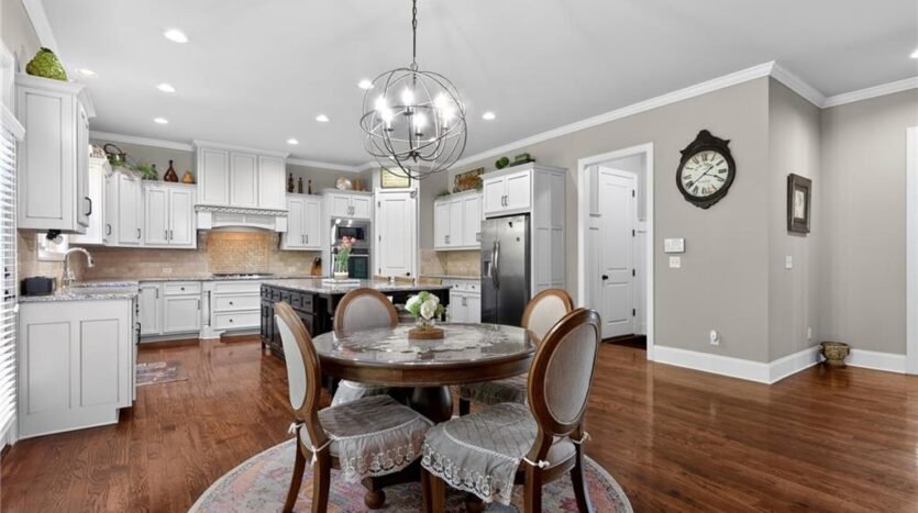 2083 Skybrooke Lane Hoschton, Georgia 30548