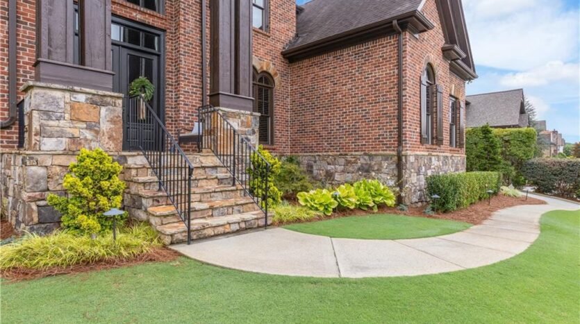 2051 Skybrooke Court Hoschton, Georgia 30548