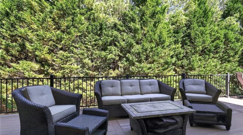 2083 Skybrooke Lane Hoschton, Georgia 30548