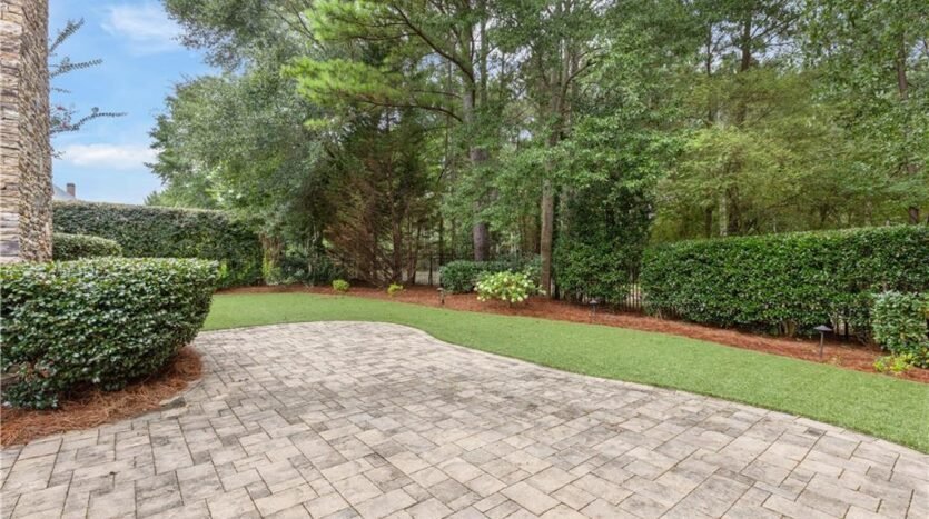 2051 Skybrooke Court Hoschton, Georgia 30548