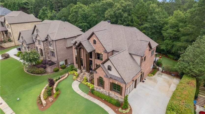 2051 Skybrooke Court Hoschton, Georgia 30548