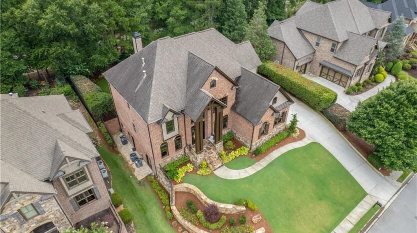 2051 Skybrooke Court Hoschton, Georgia 30548