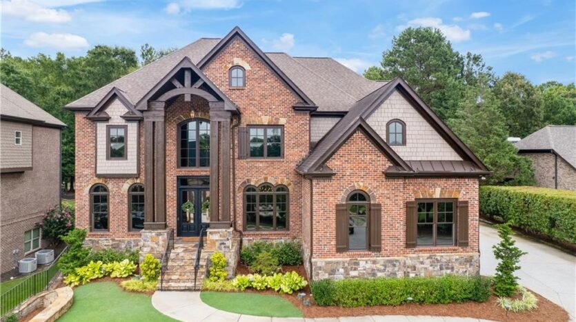 2051 Skybrooke Court Hoschton, Georgia 30548