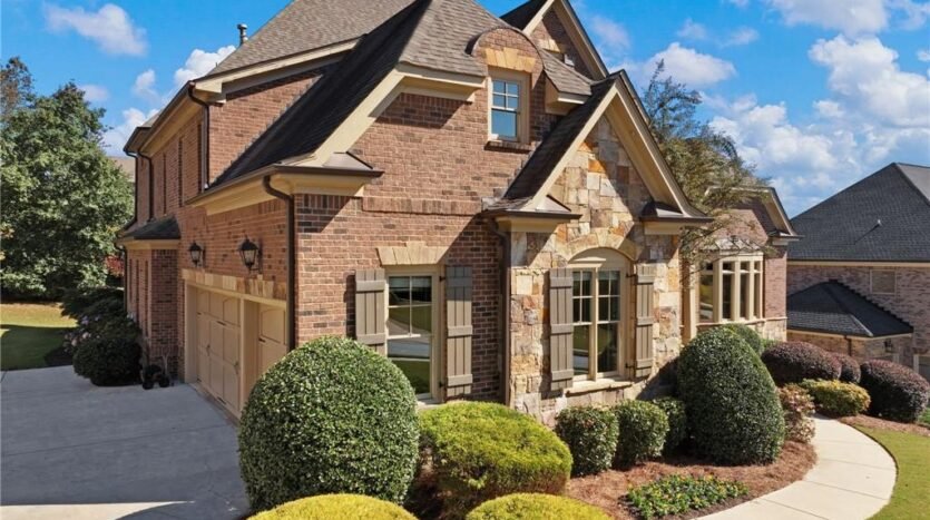2051 Skybrooke Court Hoschton, Georgia 30548
