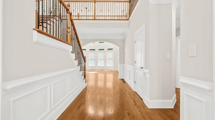 2122 Hunters Green Drive Lawrenceville, Georgia 30043