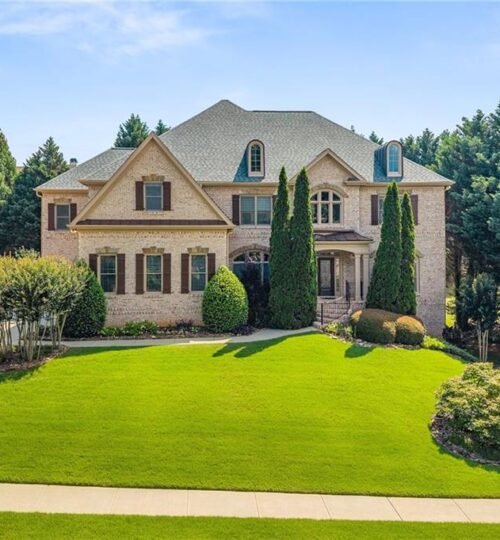 2122 Hunters Green Drive Lawrenceville, Georgia 30043