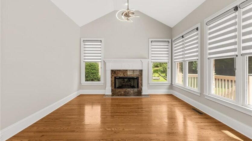 2122 Hunters Green Drive Lawrenceville, Georgia 30043