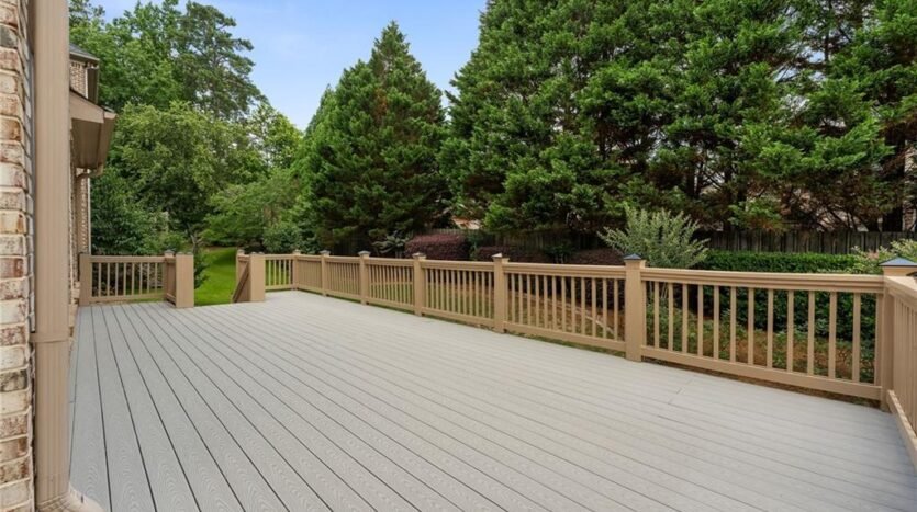 2122 Hunters Green Drive Lawrenceville, Georgia 30043