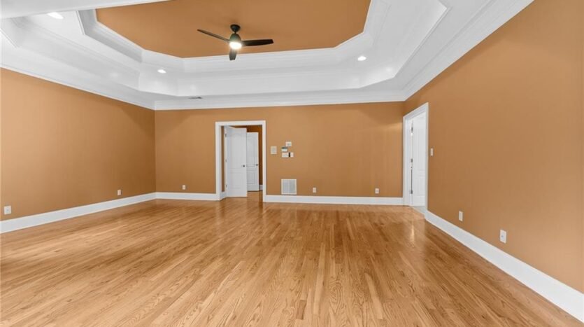 2122 Hunters Green Drive Lawrenceville, Georgia 30043