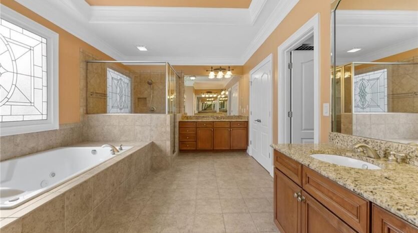 2122 Hunters Green Drive Lawrenceville, Georgia 30043