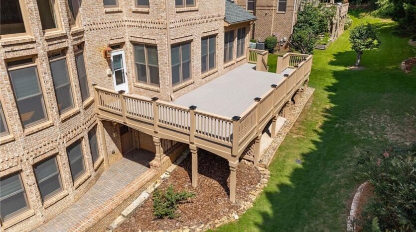 2122 Hunters Green Drive Lawrenceville, Georgia 30043