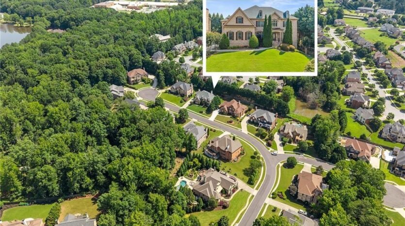 2122 Hunters Green Drive Lawrenceville, Georgia 30043
